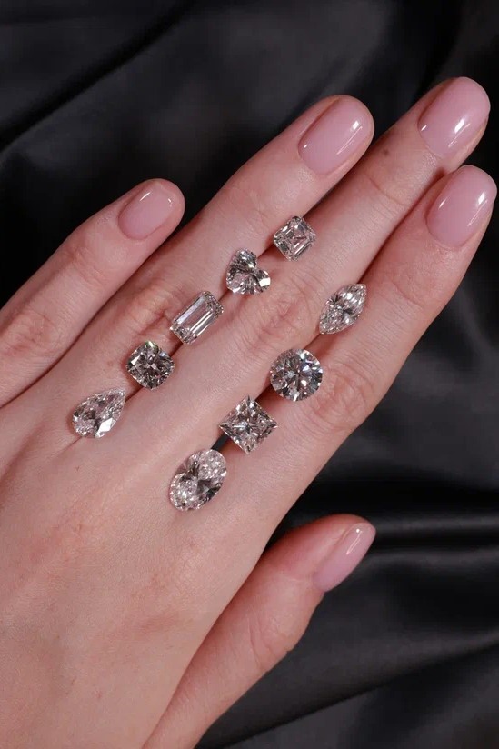 MOZI JEWERLY носят